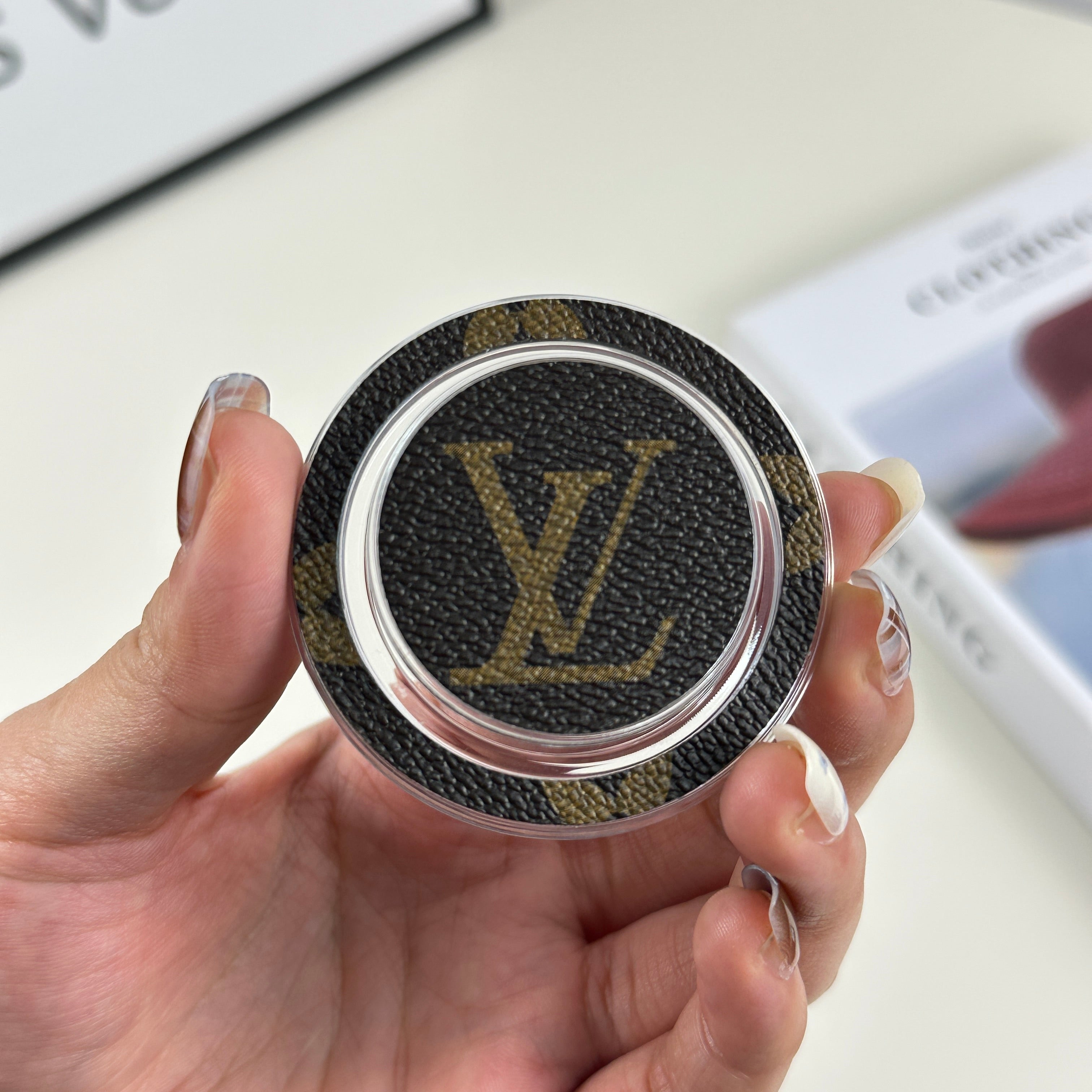 Classic Monogram Magnetic Stand Big Printing-CRLV006